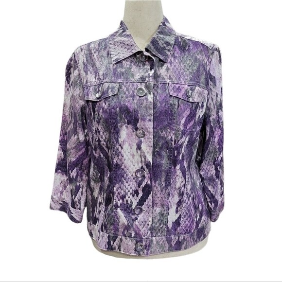EUC Chico's linen cotton snakeskin print button down jacket blazer top, purple - Picture 3 of 10